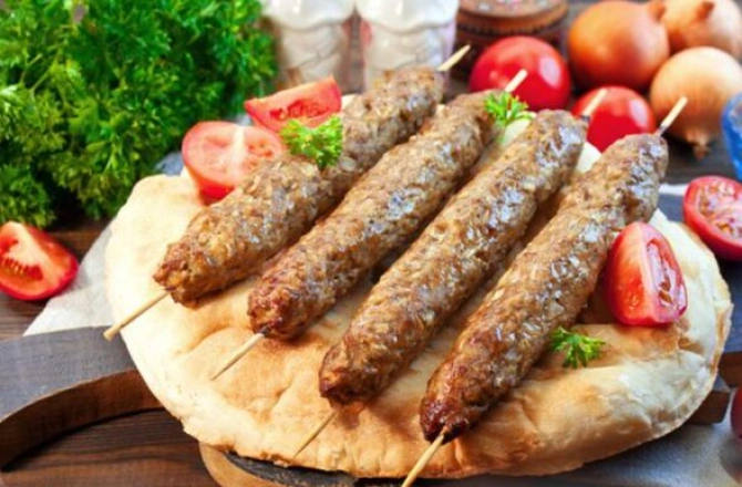 Курино-свиной люля-кебаб